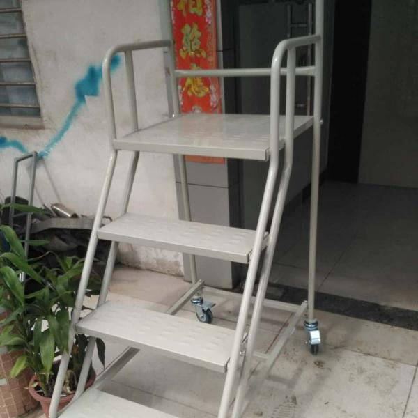 登高車/登高梯